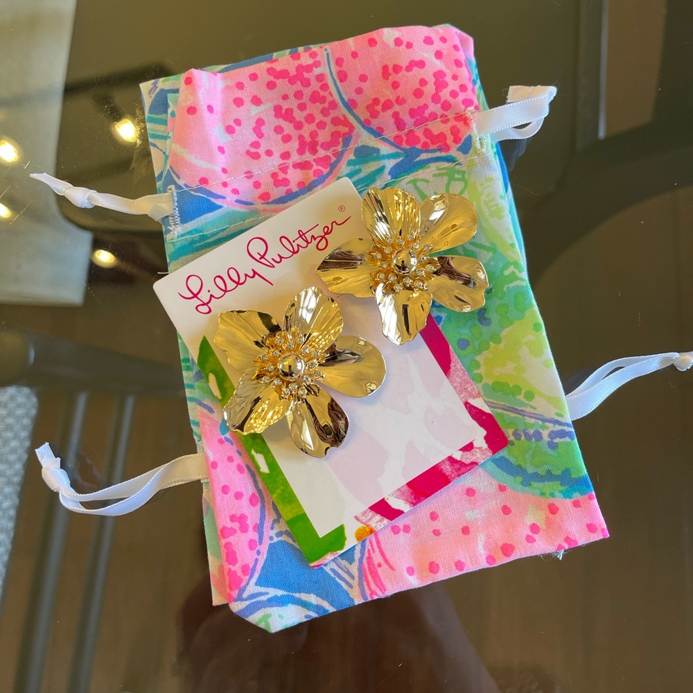 Lilly Pulitzer flower earrings